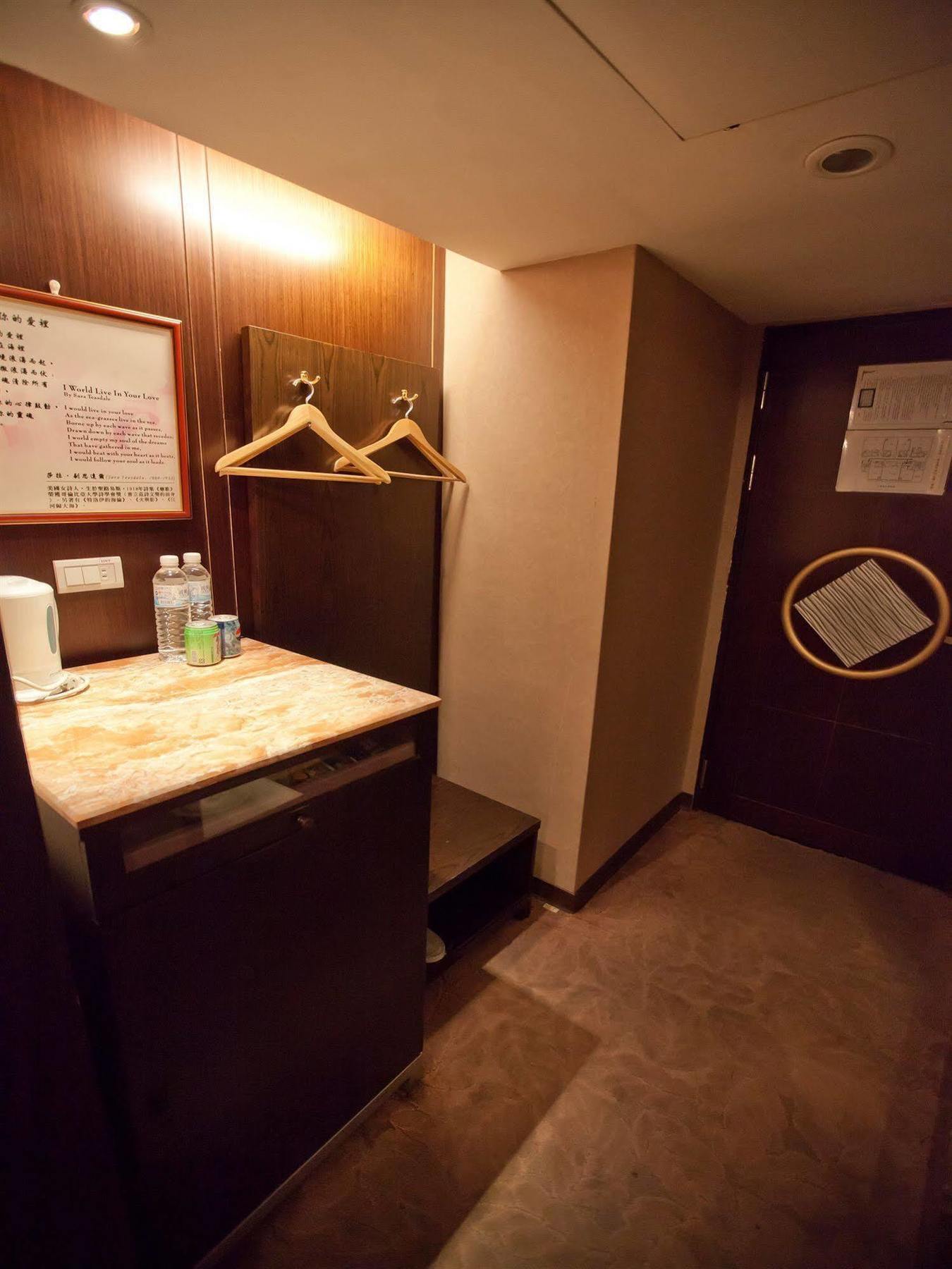 Taipei Lotty Hotel Exterior photo